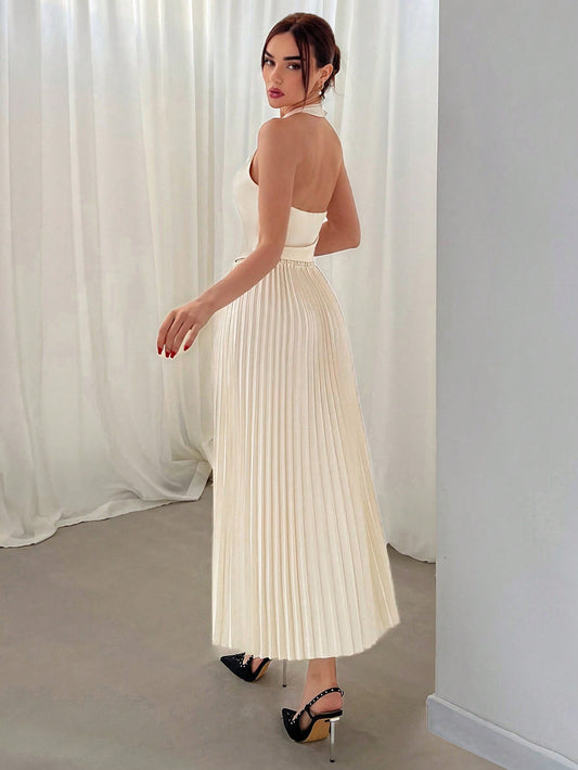 Halter Neck Single Breasted Vest And Pleated Skirt