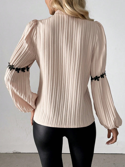Wave Stripe Long Sleeve Regular Blouse