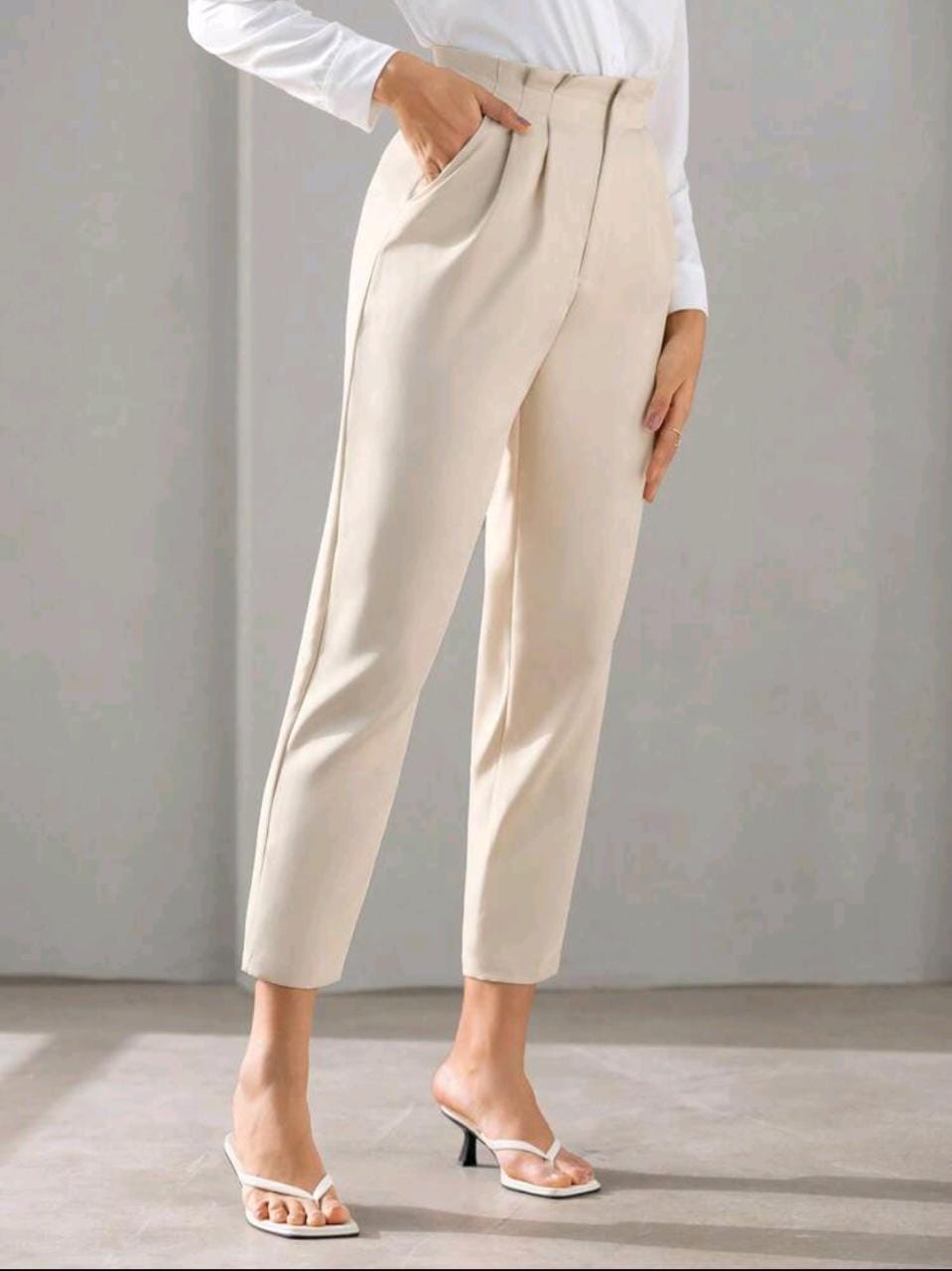 Solid Fold Pleated Detail Cropped Pants Workwear