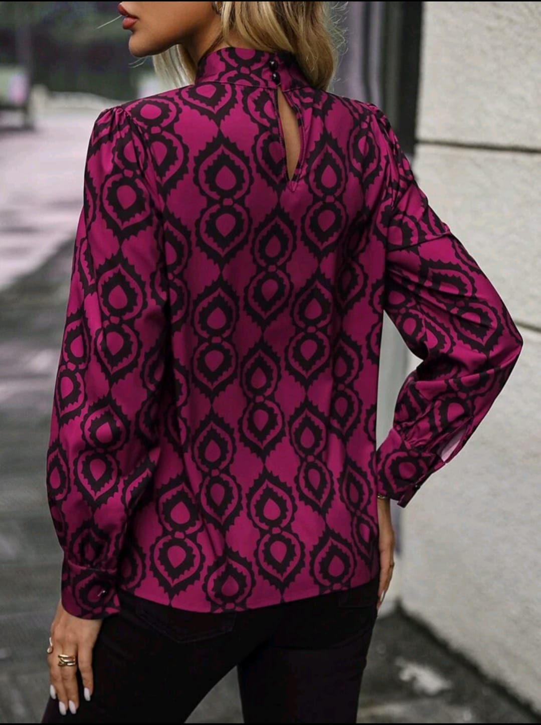Allover Print Keyhole Neckline Puff Sleeve Blouse
