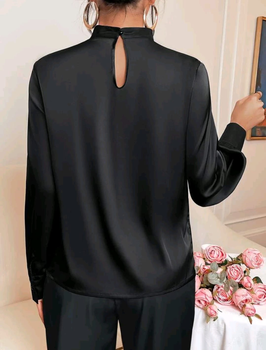 Twist Front Keyhole Back Blouse