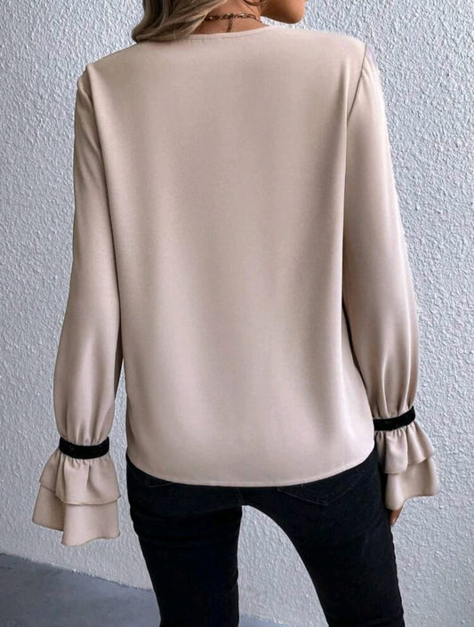 Contrast Trim Flare Sleeve Blouse