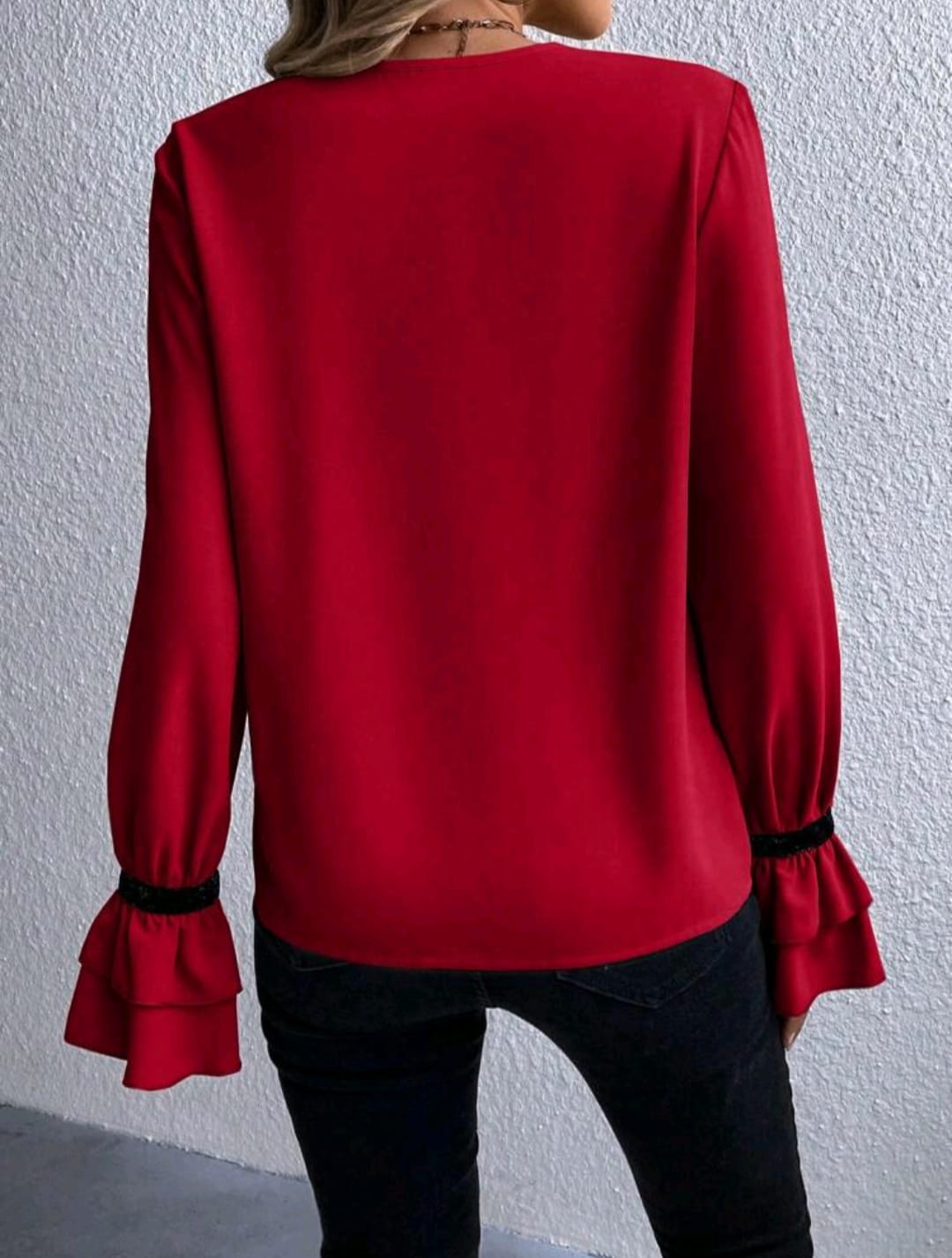 Contrast Tape Flare Sleeve Blouse