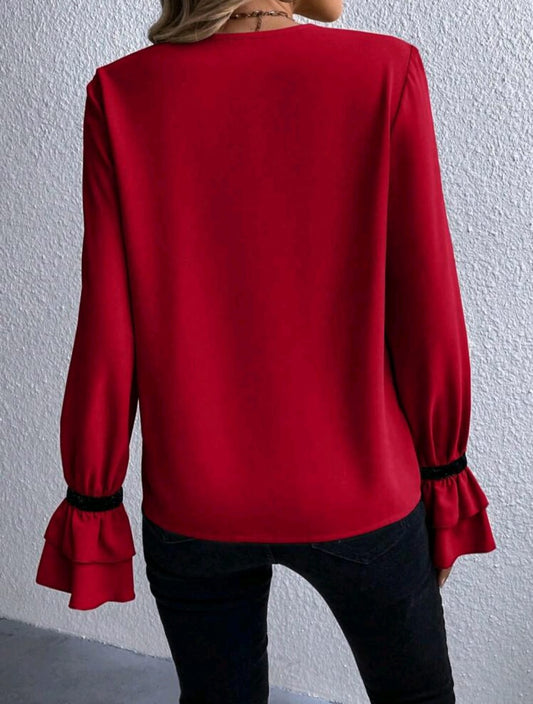 Contrast Tape Flare Sleeve Blouse