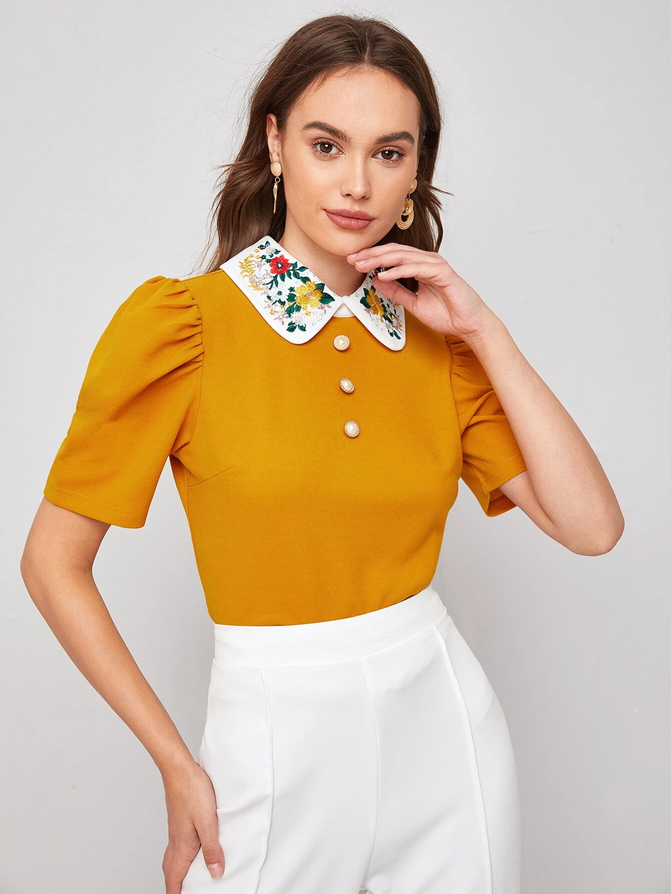 Contrast Floral Embroidered Collar Puff Sleeve Top