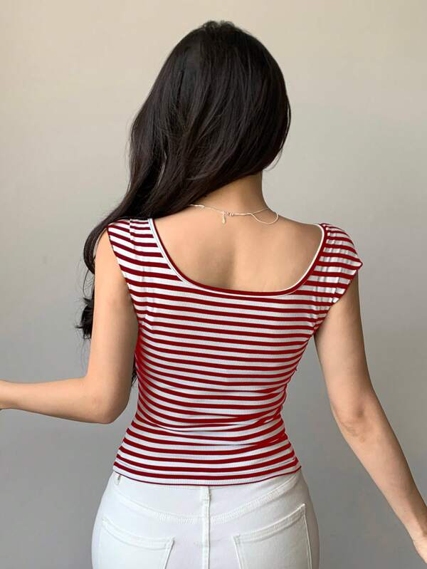 Bow-Tie Fitted Short Sleeve T-Shirt