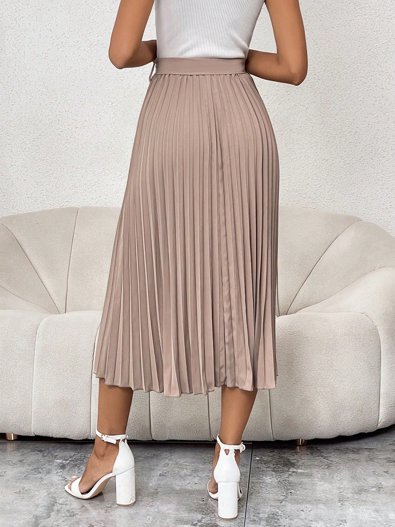 Solid Belted Pleated Skirt