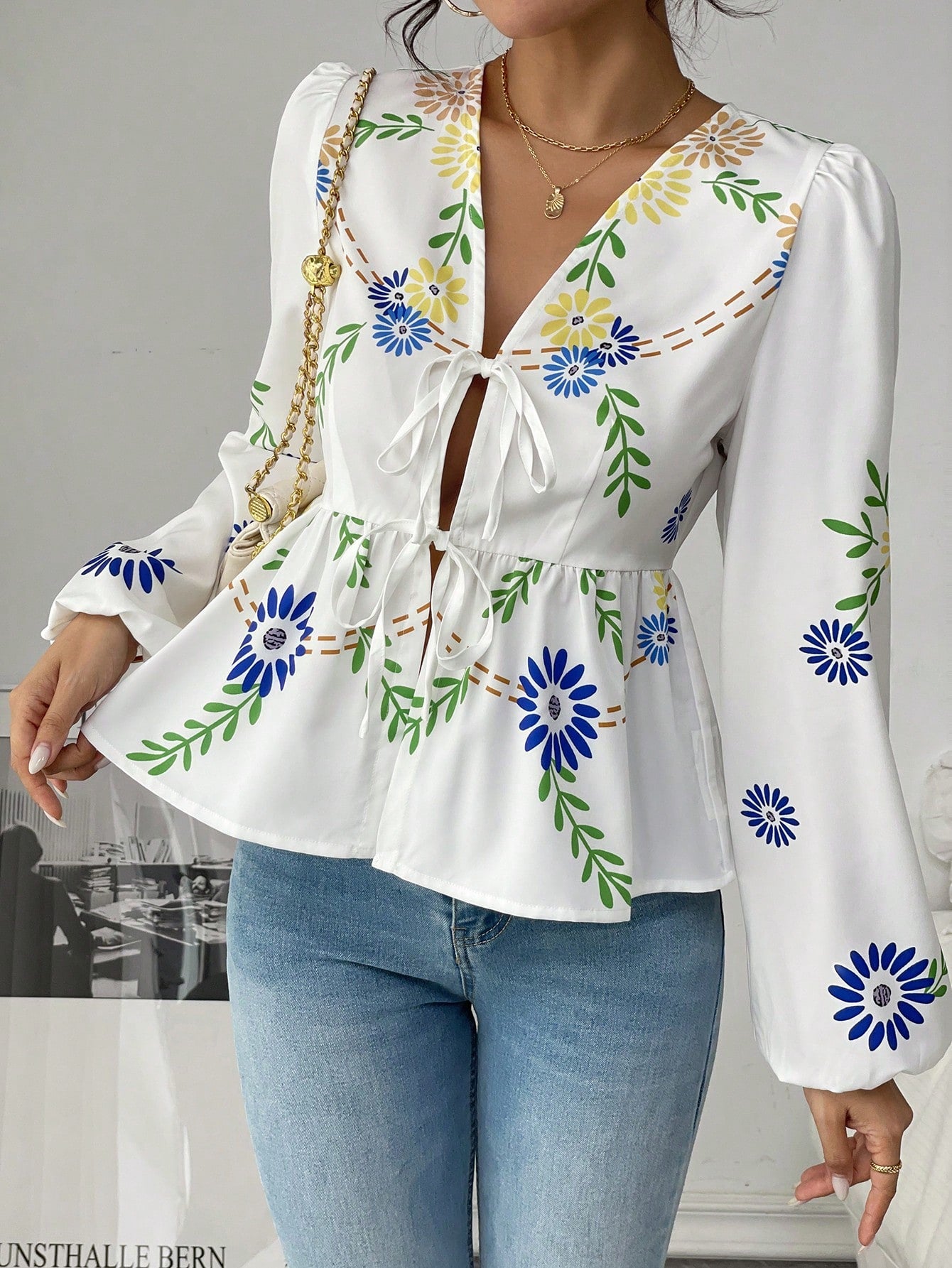 Lantern Sleeve Placement Print White Blouse
