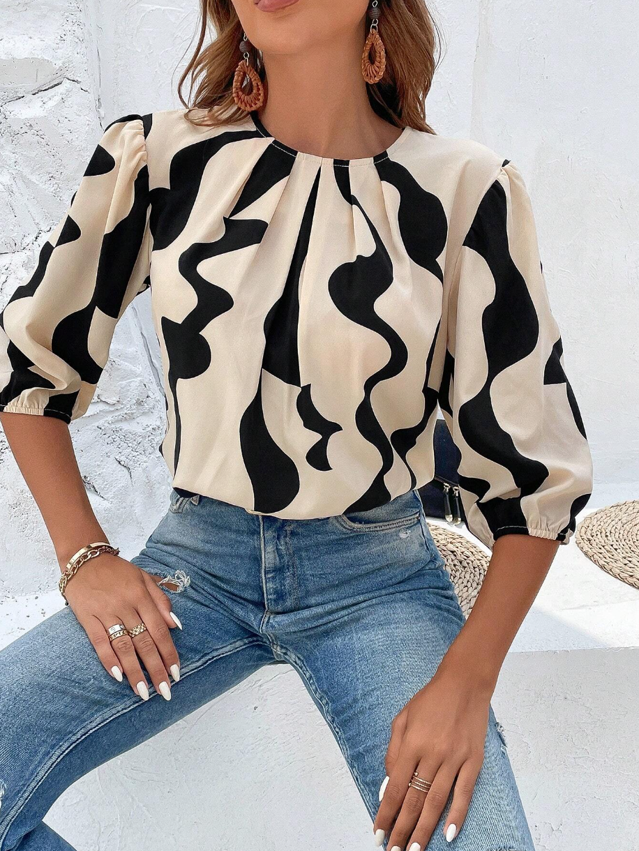 Graphic Print Plicated Detail Blouse
